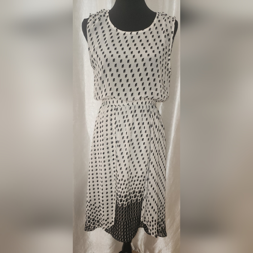 Forever 21 Black and White Asymmetrical Sundress